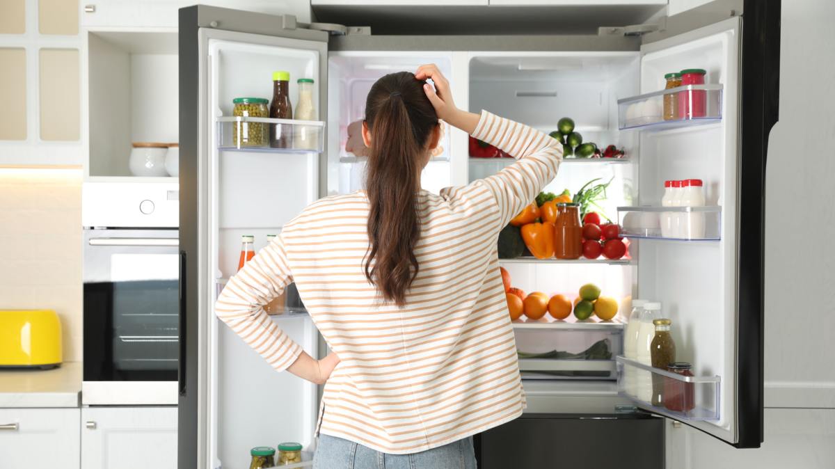 Never Keep These Fruits in Fridge: फ्रिज में भूलकर भी ना रखें ये फल, पोषक तत्व हो जाते हैं खत्म, फायदे की जगह हो सकता है नुकसान…