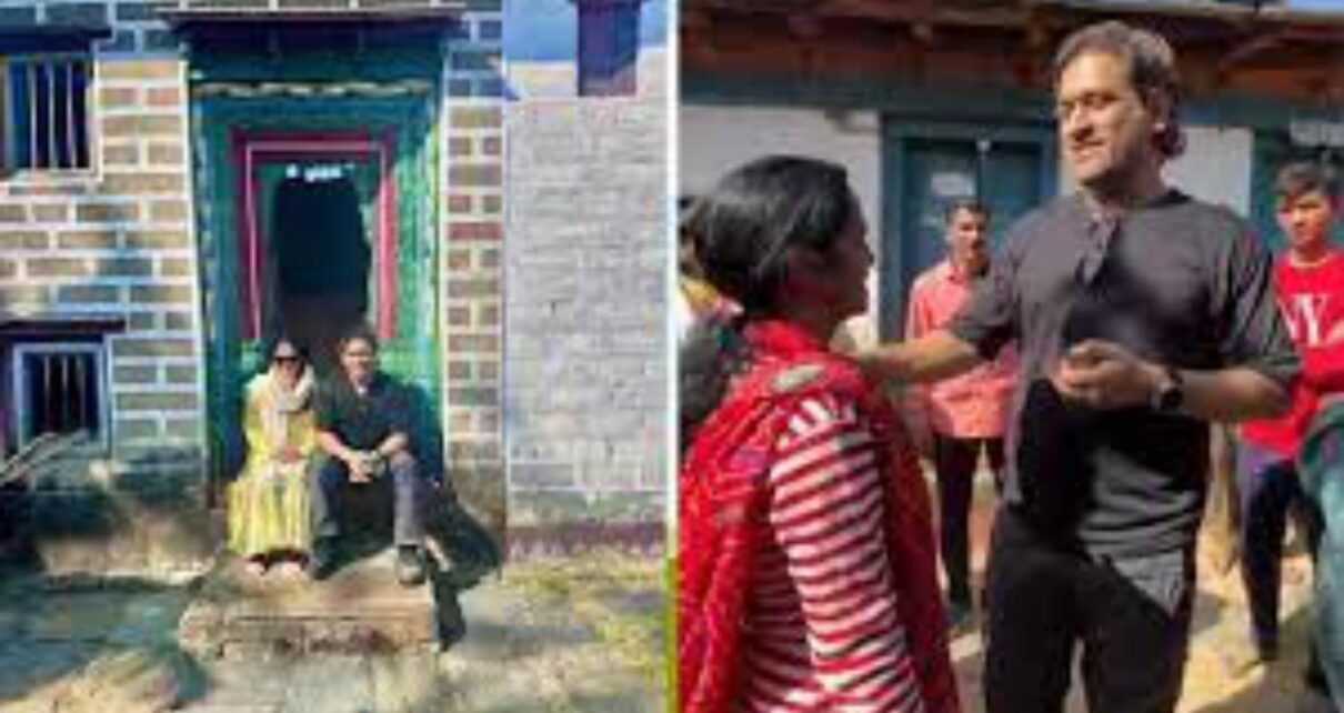 अल्मोड़ा: ग्रामीणों के साथ पैदल ही घूमने निकले धोनी, गांव के युवाओं और बच्चों के लिए करेंगे ये काम