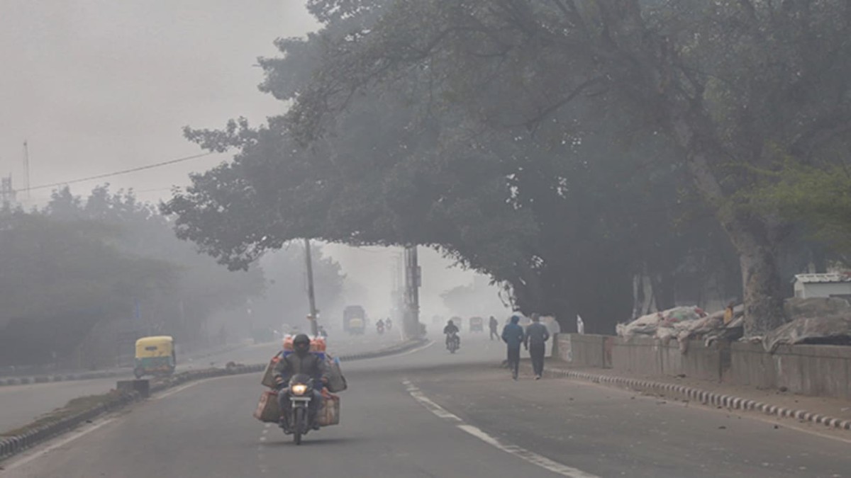 MP Weather Update: आज आसमान में छाए रहेंगे बादल, इन जिलों में बारिश के साथ ओले गिरने की संभावना, अलर्ट जारी