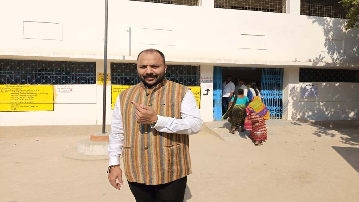 Chhattisgarh Elections Phase 2 Voting : न्यूज़ 24 MP-CG और लल्लूराम डॉट कॉम के चेयरमैन नमित जैन ने किया मतदान, लोगों से की वोट डालने की अपील