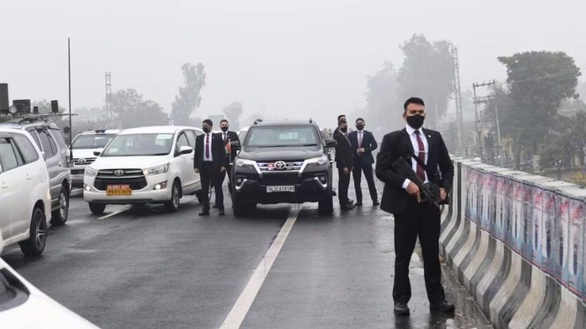 Punjab News : पीएम मोदी की सुरक्षा में चूक पर आखिर दो साल बाद हुई कार्रवाई, पंजाब पुलिस के 7 अफसर सस्पेंड…