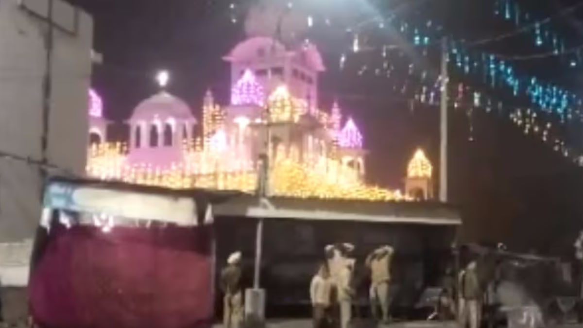 Punjab News : गुरुद्वारे पर कब्जा जमाए निहंग सिखों ने पुलिस पर की फायरिंग, एक जवान की मौत, 3 घायल…
