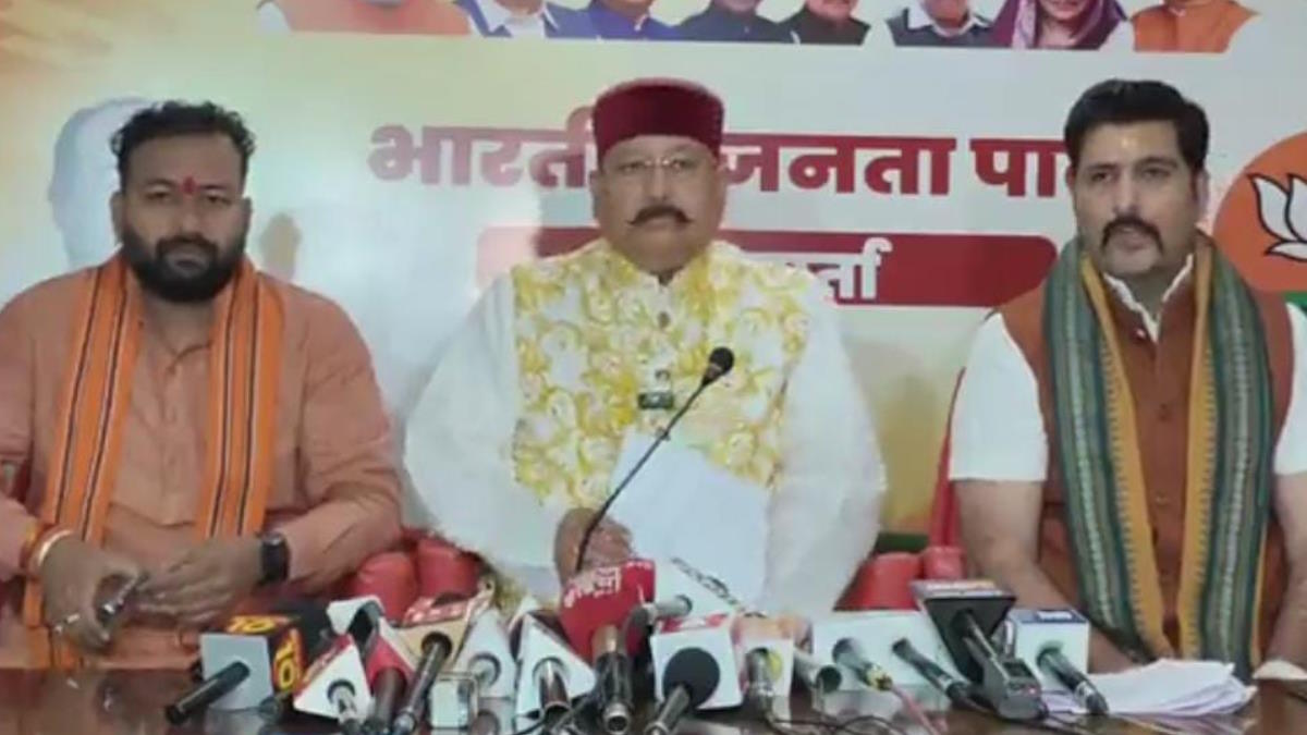 उत्तराखंड के मंत्री सतपाल महाराज ने लगाया आरोप, कहा- छत्तीसगढ़ में प्रलोभन देकर किया जा रहा धर्मांतरण…