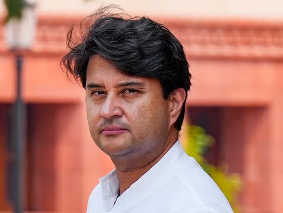 MP Assembly Election 2023: जानें सिंधिया ने खुद को क्यों बताया काला कौआ ? कांग्रेस पर लगाया फर्जी सर्टिफिकेट बांटने का आरोप, कहा- कुछ तो मुझसे भी बंटवा दिए