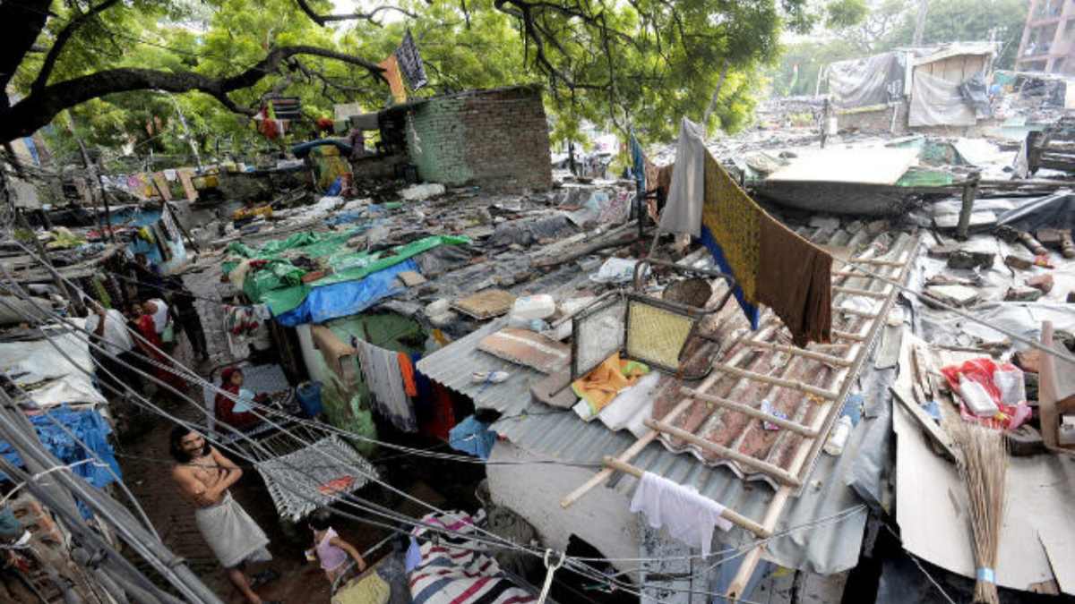Bhopal News: स्लम बस्तियों में रहने वाले लोगों को मिलेगा पक्का मकान, BDA बनाएगा बहुमंजिला इमारत, 450 परिवारों को मिलेंगे नए आशियाने