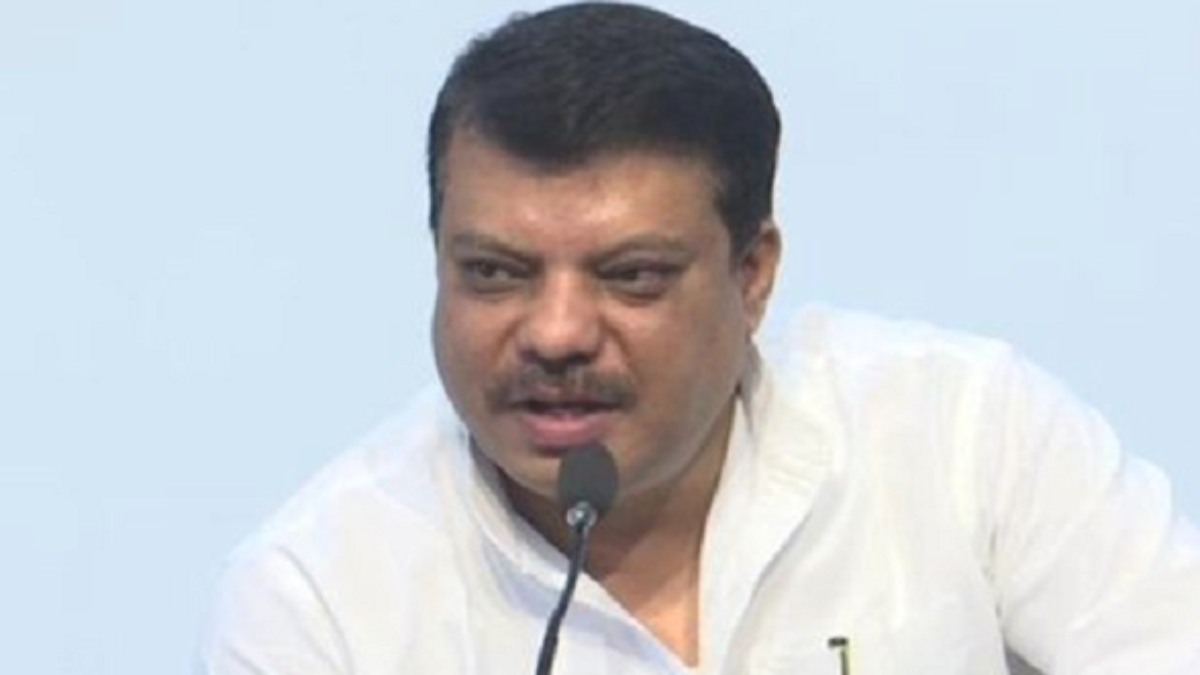 सियासतः नवनियुक्त पुलिस अधीक्षक मेरे रिश्तेदार हैंः नेता प्रतिपक्ष ने एक्स पर लिखा- लूप लाइन में भेज दीजिए