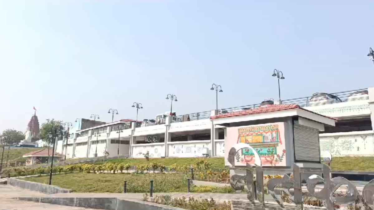 महाकाल मंदिर में अब आसानी से होंगी गाड़ियां पार्क: स्मार्ट सिटी ने लॉन्च किया UJJAIN PARK SAMRT APP, 4 पार्किंग स्थलों को जोड़ा, यहां से करें डाउनलोड