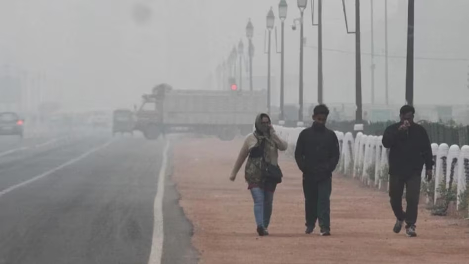 दिल्ली में बढ़ने लगी सर्दी, रविवार रहा सीजन का सबसे ठंडा दिन