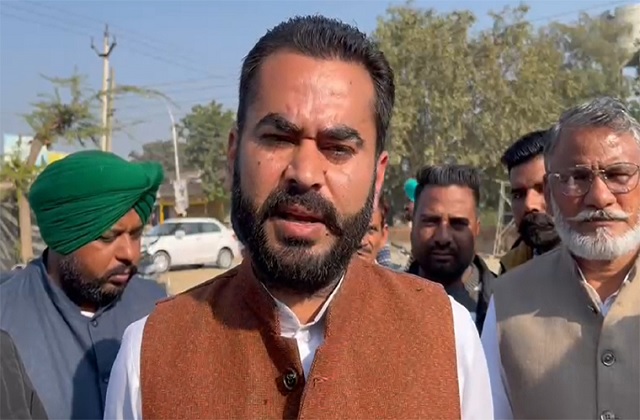 फाजिल्का के पांच गांवों के सरपंच निलंबित