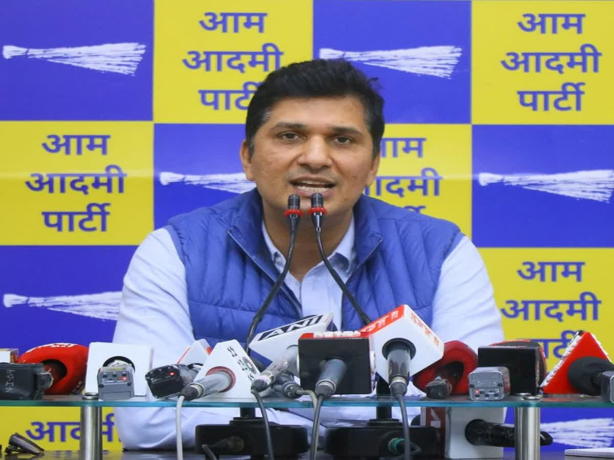 मंत्री नहीं, उपराज्यपाल चला रहे विभाग : सौरभ भारद्वाज