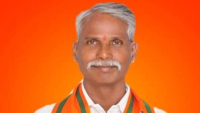 Rajasthan News: जानें कौन हैं कच्चे मकान में दो पत्नियों के साथ रहने वाले कैबिनेट मंत्री बाबूलाल खराड़ी