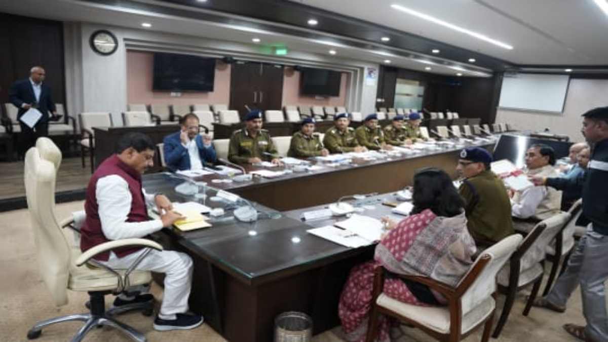 नई सरकार, नया साल, नई टीम: MP में बड़ी प्रशासनिक सर्जरी की तैयारी, प्रमुख सचिव से लेकर DM-कमिश्नर-SP के होंगे तबादले, CM सचिवालय ने मांगी जानकारी