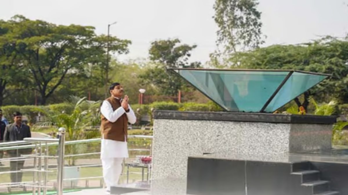 CM डॉ. मोहन यादव ने विजय दिवस के अवसर पर शहीदों को किया नमन, कहा- आज भारत के गौरव का दिन 