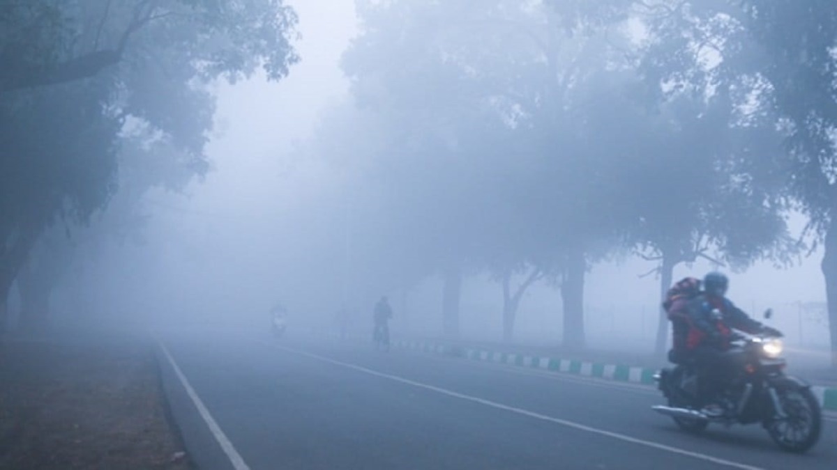 MP Weather Condition: प्रदेश में सर्दी के साथ बारिश और कोहरे का दौर, 22 डिग्री पहुंचा दिन का तापमान, इन जिलों में अलर्ट जारी