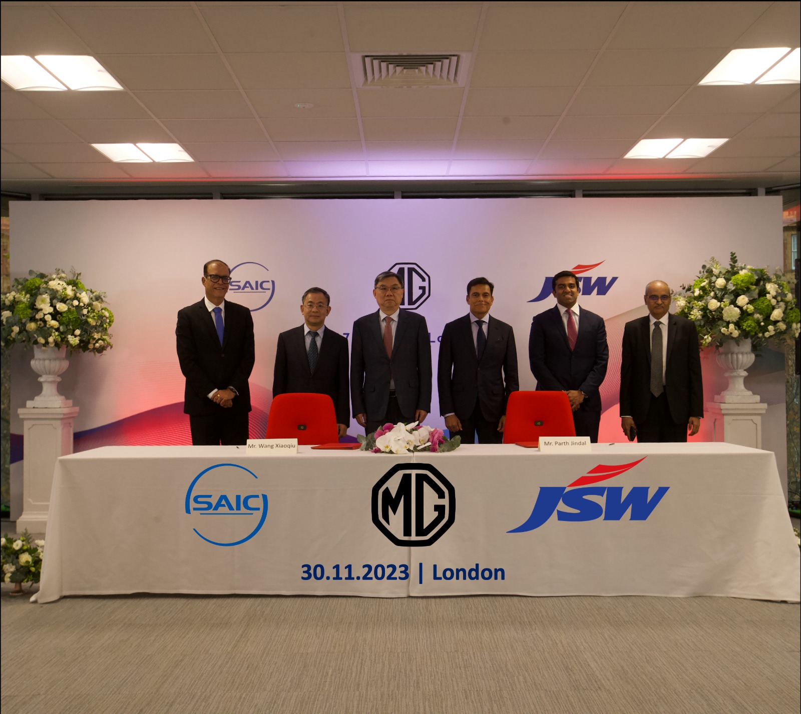 JSW, SAIC ने भारत में MG मोटर परिचालन चलाने के लिए संयुक्त उद्यम बनाया