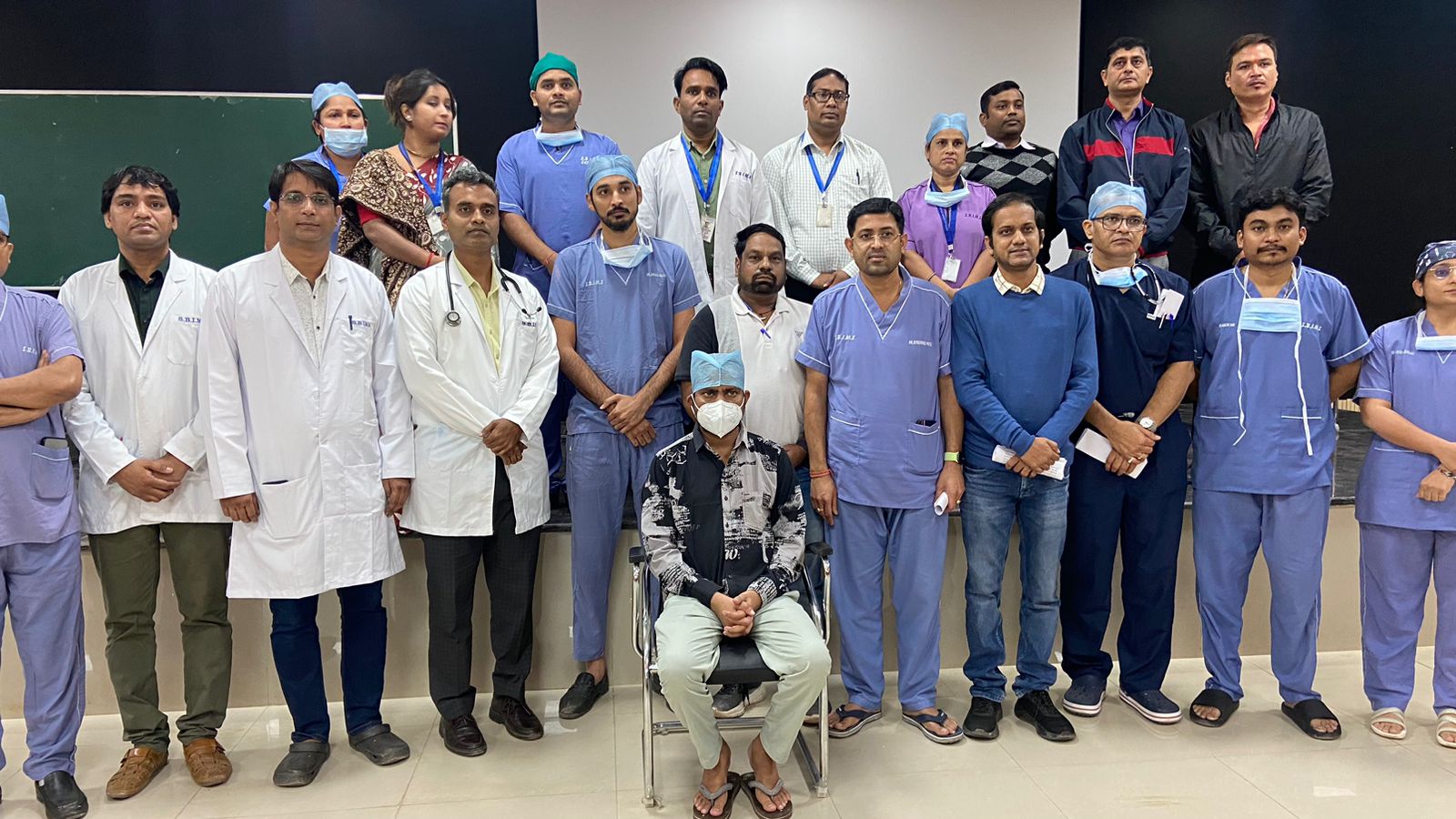 रायपुर: ब्रेन डेड मरीज की किडनी निकालकर डॉक्टरों ने दूसरे मरीज में किया सफल ट्रांसप्लांट