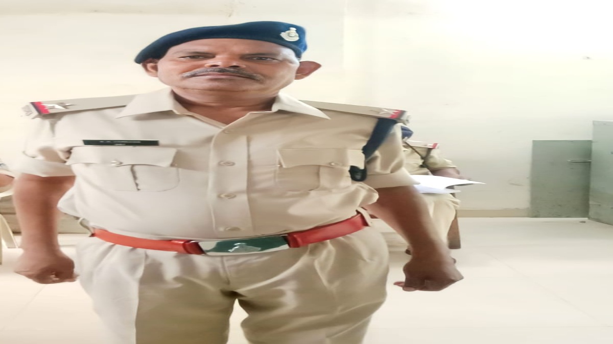 बड़ी खबरः हार्ट अटैक से एएसआई की मौत, मंदिर में ड्यूटी के दौरान पड़ा दिल का दौरा