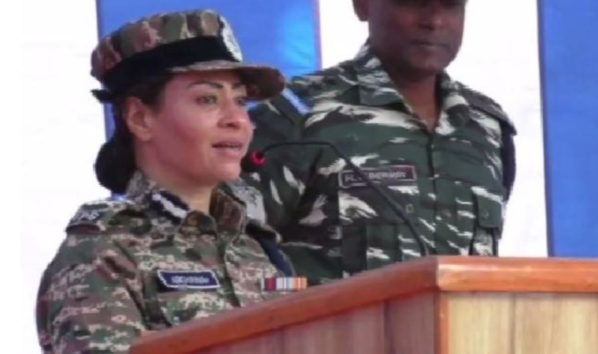 IGP डॉ. अर्चना शिवहरे बनी ओडिशा के माओ-प्रवण क्षेत्र में पहली महिला अधिकारी CRPF, लिया प्रभावित क्षेत्र में स्थिति का जायजा…