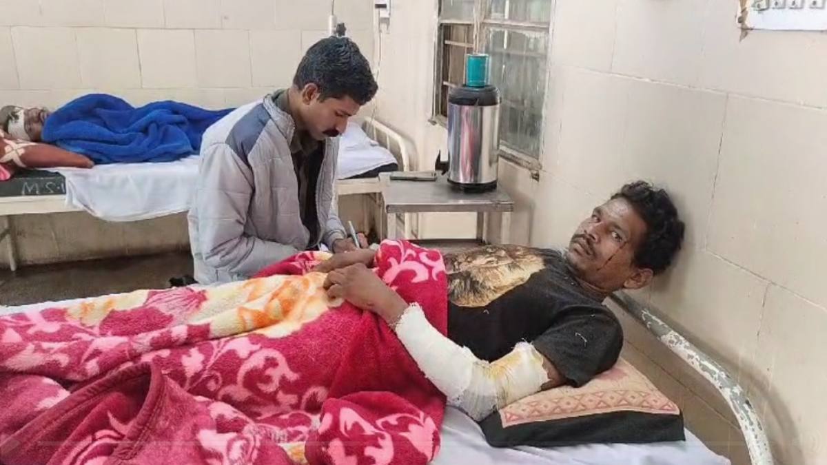 MP Crime News: अवैध शराब नहीं रखने पर युवक को मारा चाकू, अस्पताल में इलाज जारी