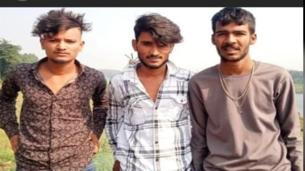 कुख्यात बदमाश सारंग गैंग ने फैलाई दहशतः नर्मदा घाट पर नहा रहे दो भाइयों पर चाकू और डंडों से किया हमला