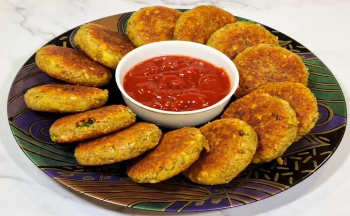 Bhathua Gajar Ki Tikki: सर्दियों की शाम के लिए बेहतरीन स्नैक है बथुआ-गाजर की टिक्की, रेसिपी देखें यहां…