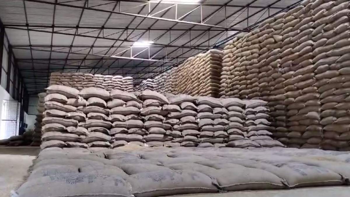 धान खरीदी फर्जीवाड़े मामले में एक्शन: गठित की गई जांच टीम, भोपाल से आई टीम ने किसानों से की पूछताछ