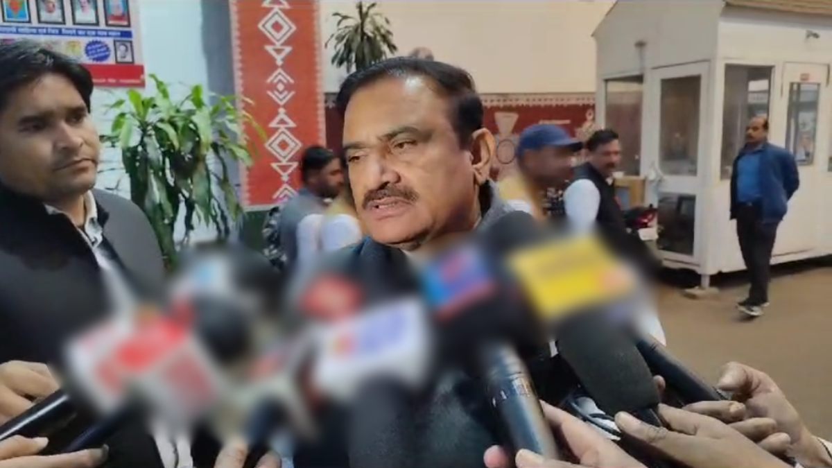 BJP विधायकों का प्रदेश कार्यालय पहुंचने का सिलसिला शुरू, बैठक को लेकर भूपेंद्र सिंह बोले- जो एजेंडा होगा उस पर चर्चा होगी