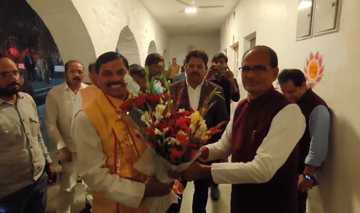 CM बनने के बाद मोहन यादव ने X पर बदला बायो: शिवराज सिंह से लिया आशीर्वाद, कहा- सोचा नहीं था मुख्यमंत्री बनूंगा