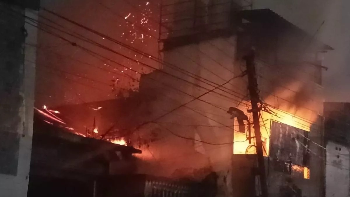 खंडवा गैस सिलेंडर ब्लास्ट मामले में बड़ी कार्रवाई, अवैध गैस रि–फिलिंग करने वाला गिरफ्तार