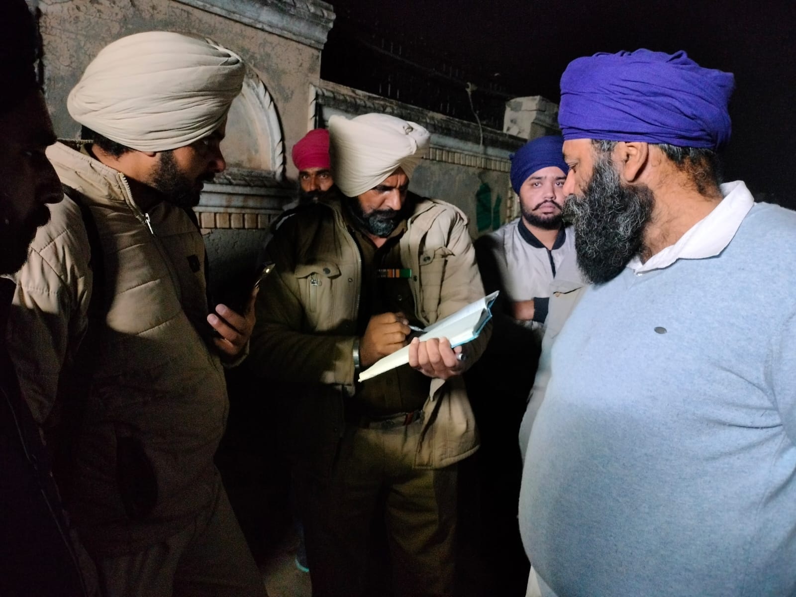 मटर बेचने आए किसान पर अज्ञात लोगों ने की फायरिंग, बाजार में दहशत का माहौल