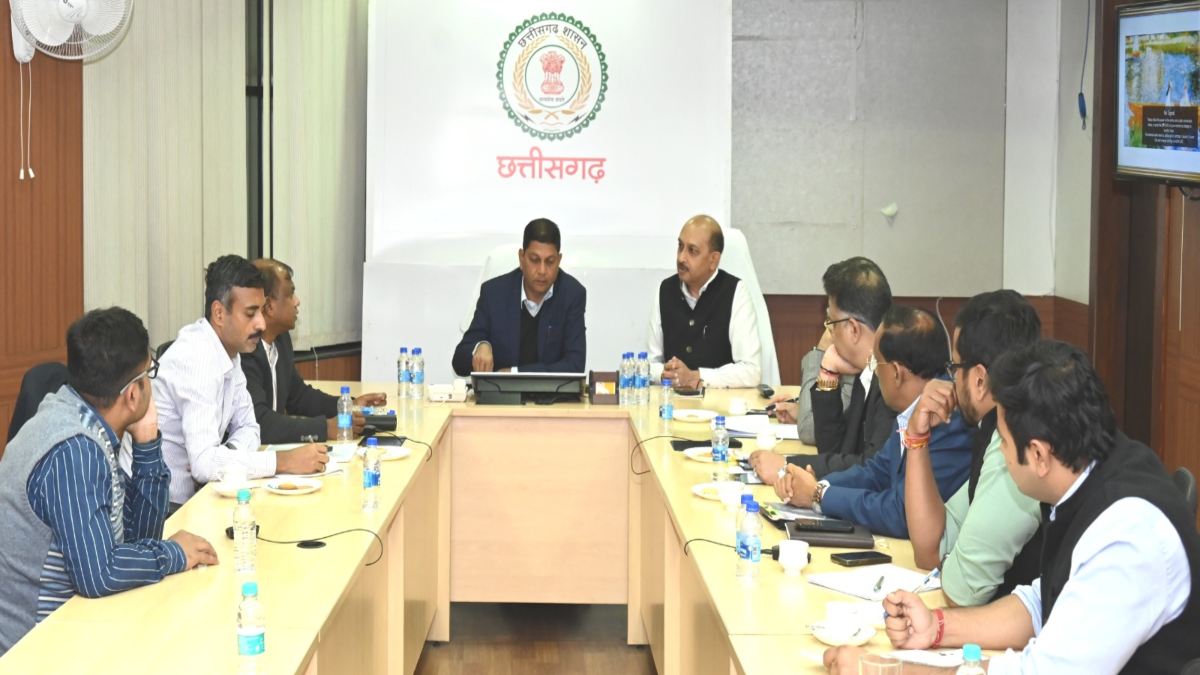 धान खरीदी और बोनस वितरण के संबंध में मुख्य सचिव ने अधिकारियों की ली बैठक, 25 दिसम्बर को होगा दो साल के बकाया बोनस राशि का वितरण