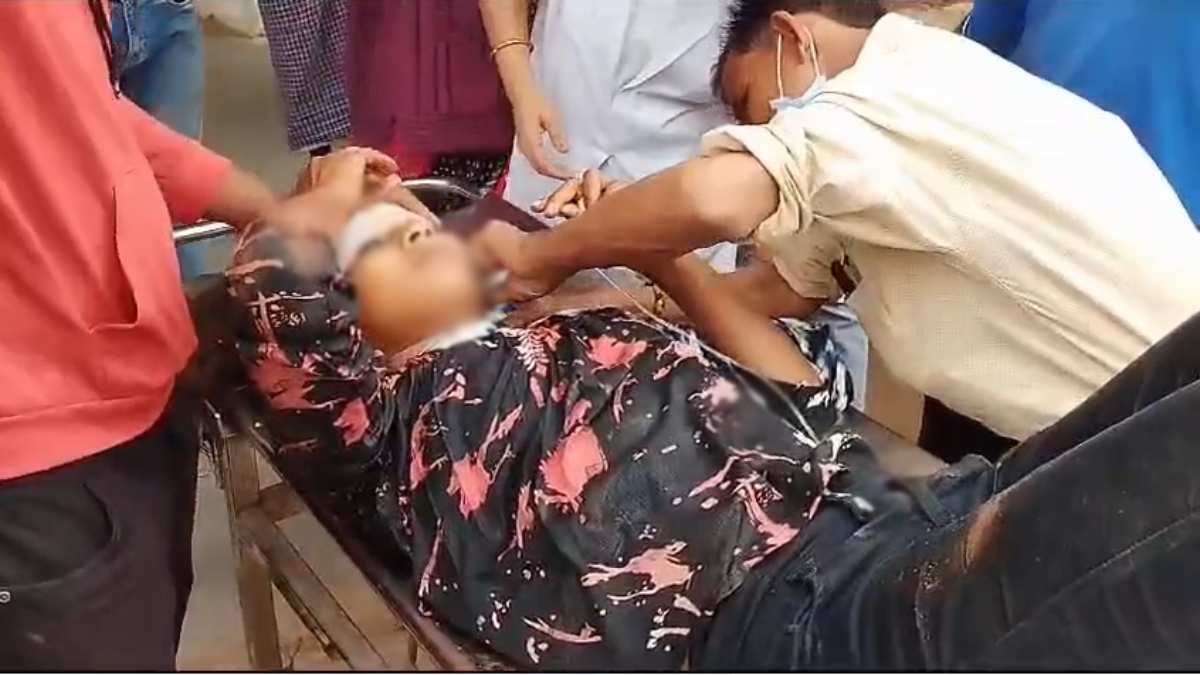 CG CRIME NEWS : कॉलेज से घर जा रही छात्रा पर युवक ने चापड़ से किया जानलेवा हमला, युवती गंभीर