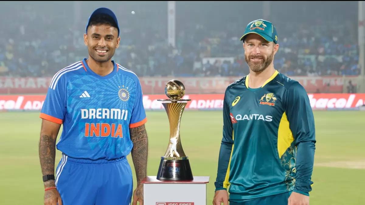IND vs AUS 5th T20I 2023: ऑस्ट्रेलिया ने जीता टॉस, पहले गेंदबाजी का लिया फैसला, मैच से पहले यहां जानिए पिच रिपोर्ट और दोनों टीमों की प्लेइंग 11
