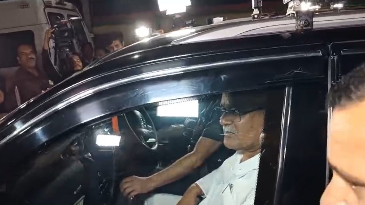 CG BIG BREAKING : सीएम भूपेश बघेल ने राज्यपाल को सौंपा इस्तीफा, भाजपा को दी जीत की बधाई