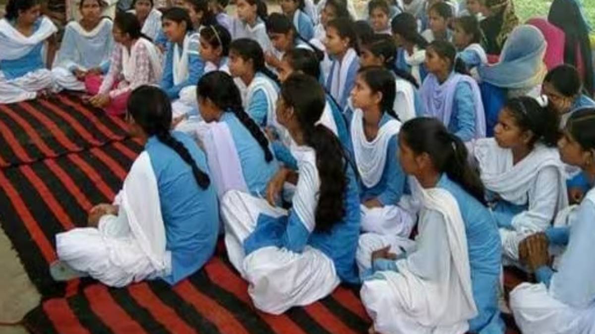 Punjab News : सरकारी स्कूलों की 8 छात्राएं शैक्षिक यात्रा के लिए जाएंगी जापान दौरे पर