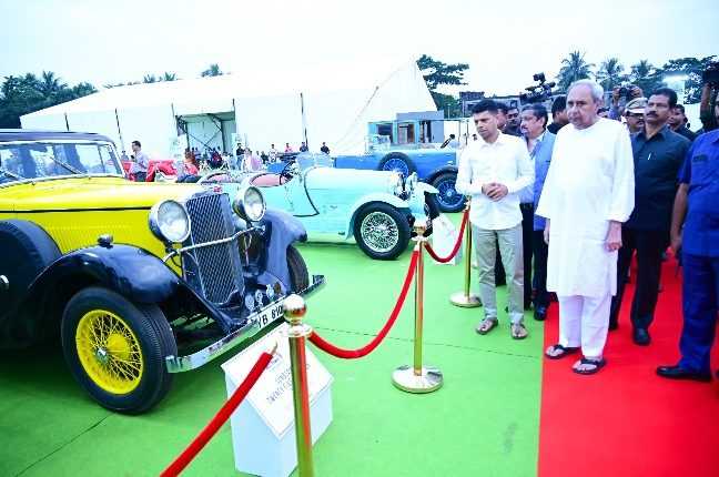 Odisha News: सीएम पटनायक ने भुवनेश्वर में पहली विंटेज कार प्रदर्शनी का किया उद्घाटन, कहा- मुझे यकीन है कि इससे ओडिशा में पर्यटन में होगा सुधार