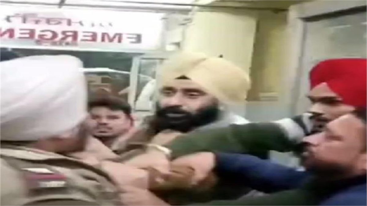 Punjab News : सिविल अस्पताल में ASI और वकील के बीच हुई हाथापाई