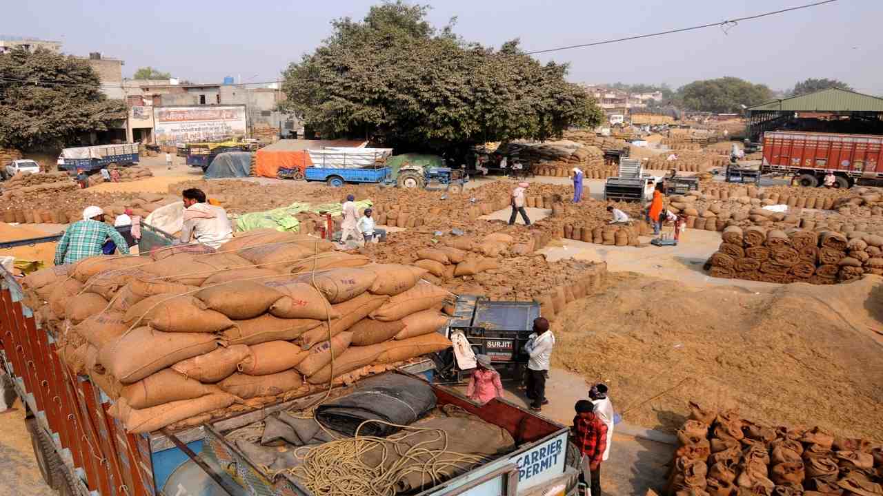 कस्टम मिलिंग में बड़ी लापरवाही, मिलरों ने अब तक जमा नहीं किया 9 हजार 5 सौ मीट्रिक टन चावल, शासन को करोड़ों का नुकसान