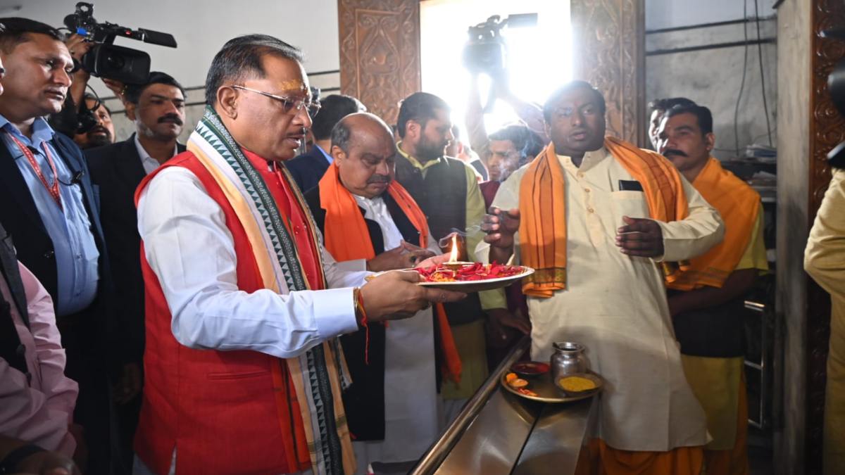 मुख्यमंत्री पद की शपथ लेने से पहले भगवान जगन्नाथ के दरबार पहुंचे विष्णुदेव साय, दर्शन कर लिया आशीर्वाद