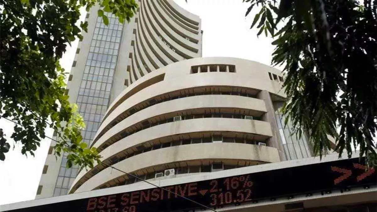 Foreign Investors in Stock Market : भारतीय शेयर बाजार में पैसों की बारिश, विदेशियों ने निवेश किए 1.5 लाख करोड़