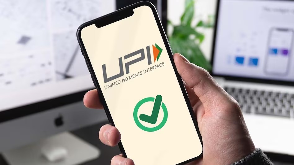 UPI Tap and Pay: क्यूआर कोड की होने वाली है छुट्टी! जनवरी में लॉन्च होगी ‘यूपीआई टैप एंड पे’ सेवा, जानिए कैसे करेगी काम?
