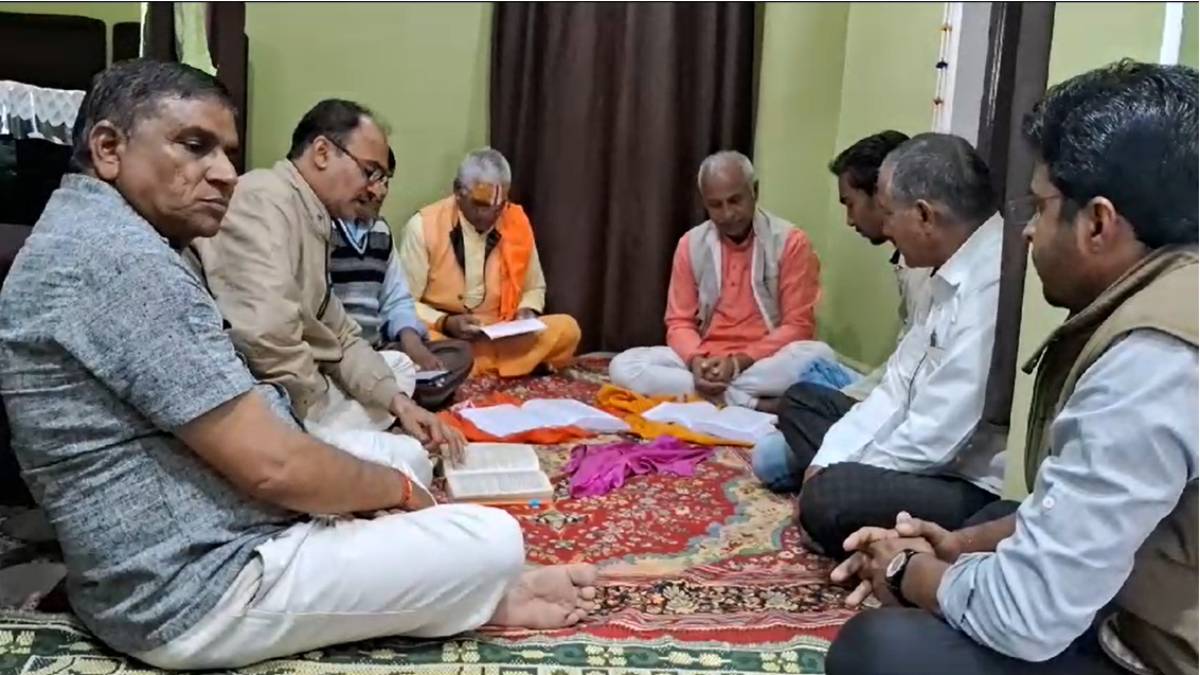 MP में CM Face का काउंटडाउन शुरु: शिवराज को पांचवीं बार मुख्यमंत्री बनाने बैतूल में सुंदरकांड का पाठ