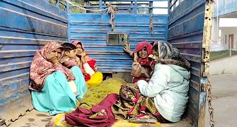 MP में सूदखोरों का आतंकः साहूकार की प्रताड़ना से युवक ने कर ली आत्महत्या, शव लेकर परिजन पहुंचे SP ऑफिस