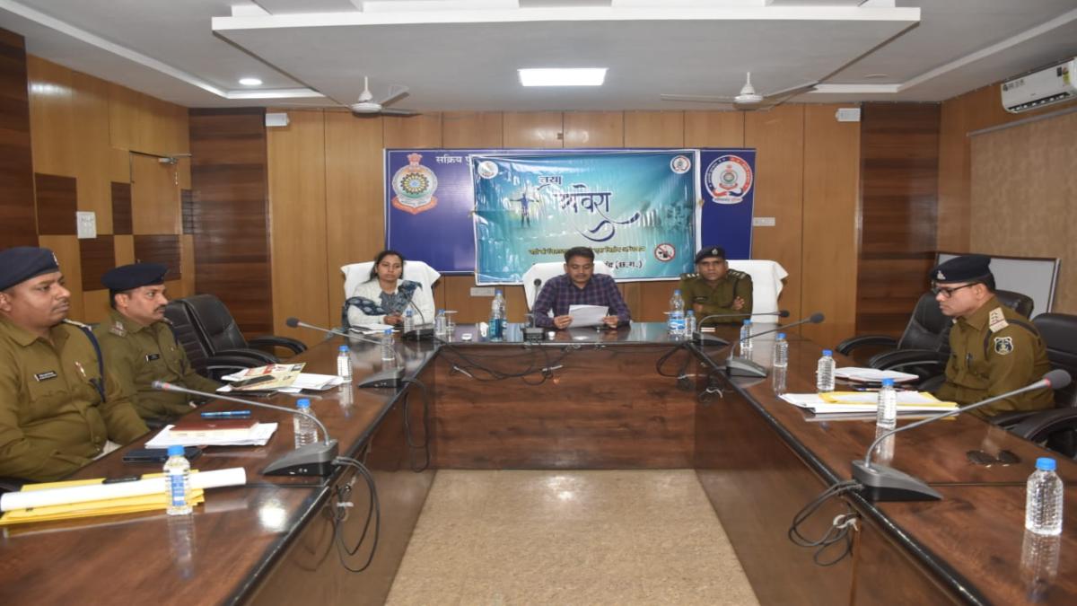 नया सवेरा : गरियाबंद पुलिस ने नशे के विरुद्ध शुरू किया विशेष अभियान, अवैध व्यापार पर लगाई जाएगी रोक