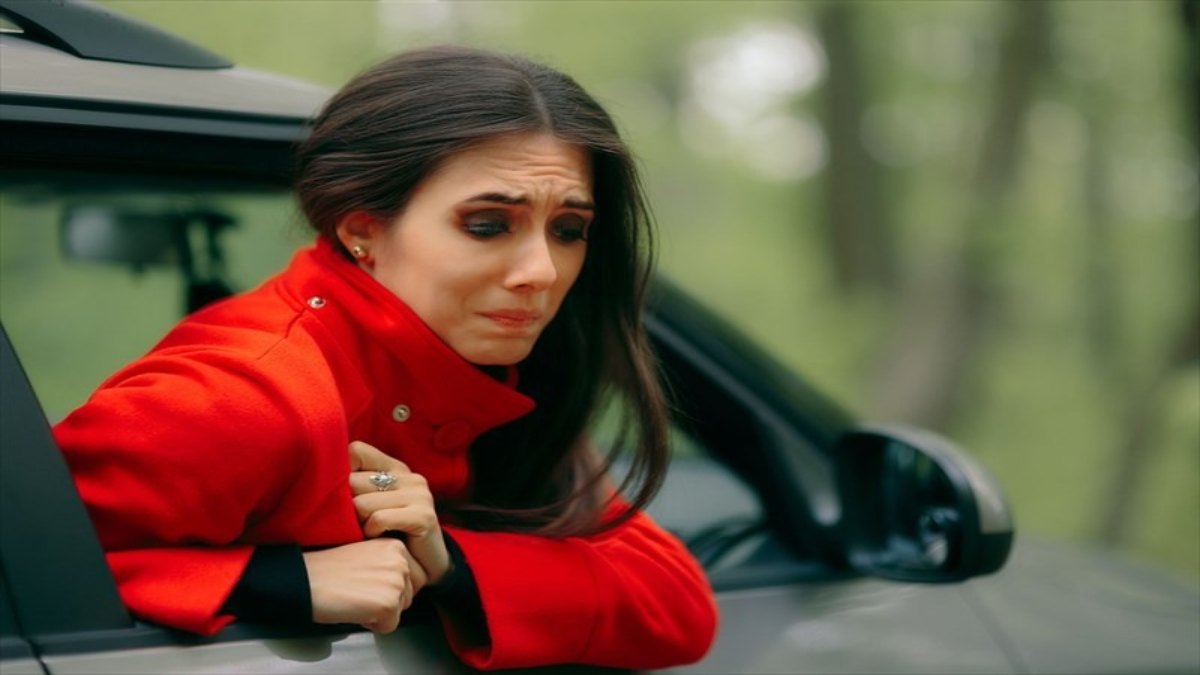 Motion Sickness Remedy : आपको भी कार में बैठने पर आती है उल्टी? मजे में काटना है सफर तो अपनाएं ये टिप्स