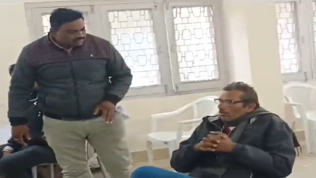 GST का बाबू रिश्वत लेते गिरफ्तारः लोकायुक्त ने पांच हजार घूस लेते रंगेहाथों पकड़ा