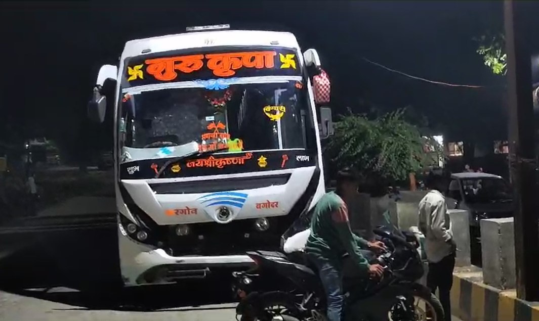 MP Road Accident: बस ने स्कूटी सवार को रौंदा, मौके पर ही दर्दनाक मौत, चालक गिरफ्तार