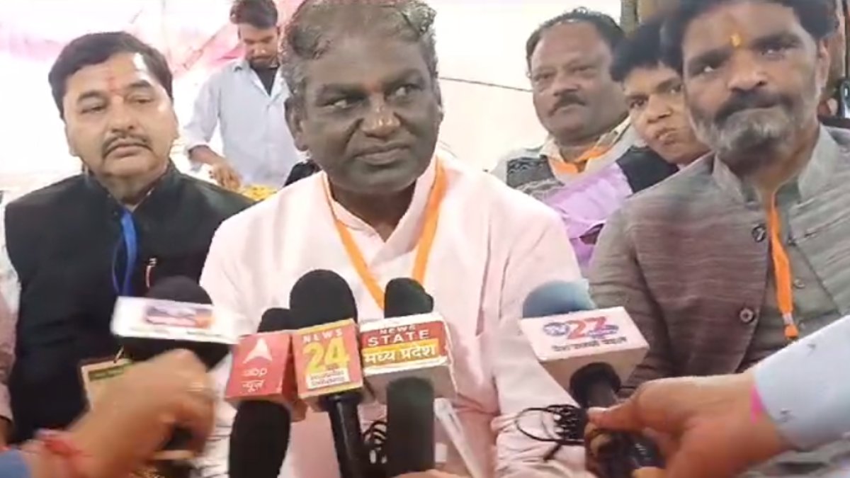 MP Election Live : सांची से स्वास्थ्य मंत्री डॉ. प्रभुराम चौधरी ने पांचवीं बार जीते चुनाव, इनको दिए जीत का श्रेय