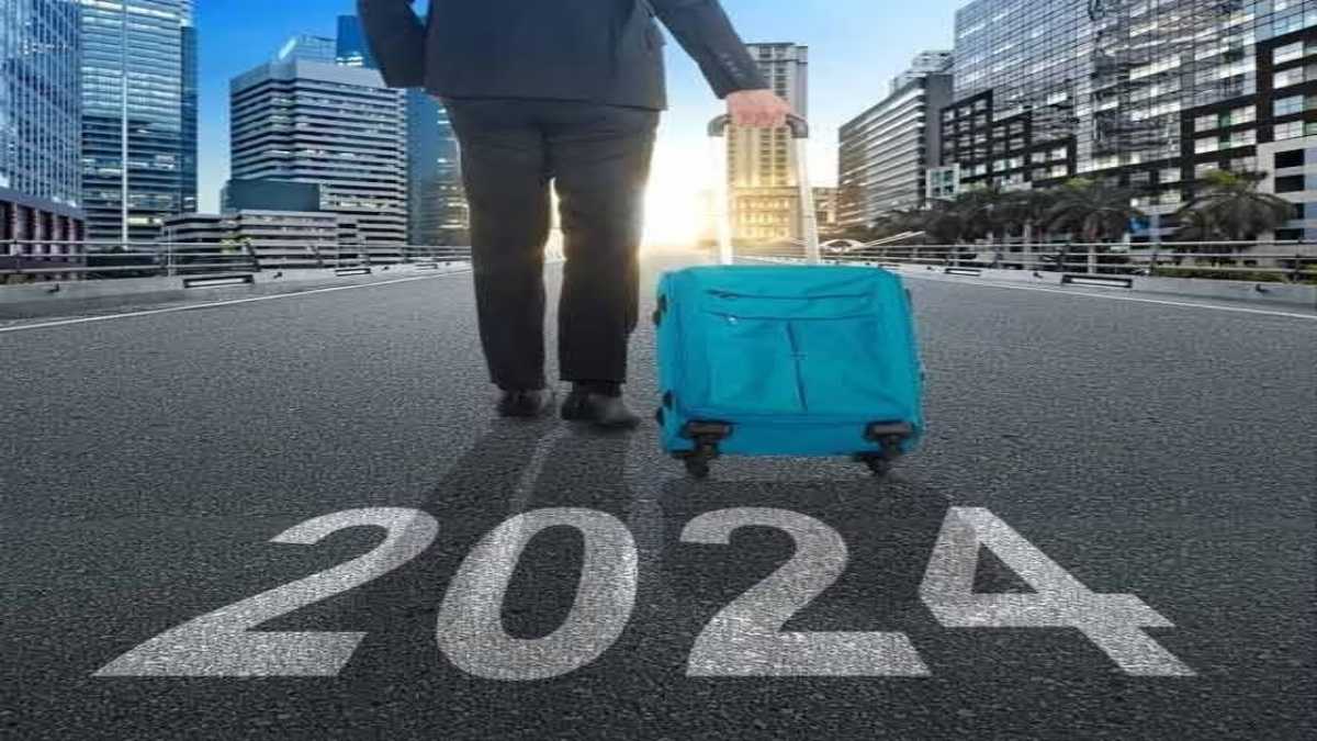 New Year 2024 : ऑफिस से एक दिन की छुट्टी लेकर पूरे 4 दिन न्यू ईयर सेलिब्रेशन में घूमने का बना सकते हैं प्लान, जानें कैसे…