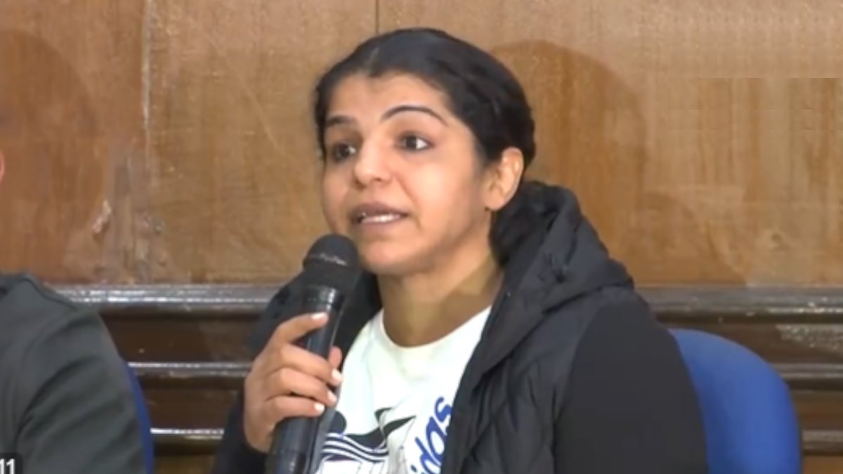 कुश्ती महासंघ के नए अध्यक्ष के चुनाव के फिर शुरू हुआ विवाद, साक्षी मलिक ने किया पहलवानी छोड़ने का एलान…